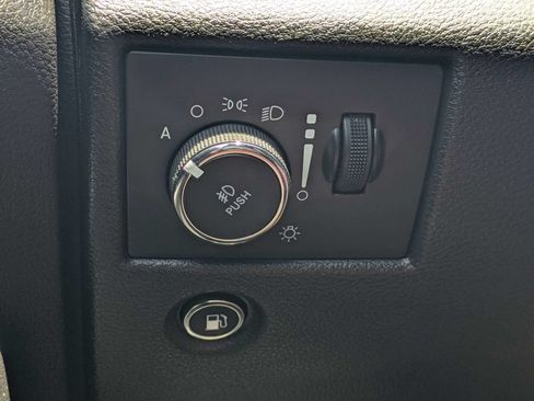 Used 2021 Jeep Grand Cherokee Limited AWD/4WD image 29