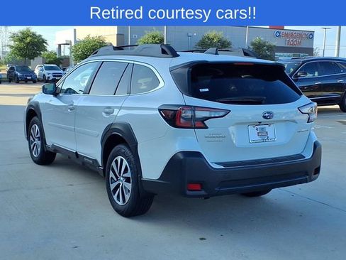Certified 2025 Subaru Outback Premium AWD/4WD image 2