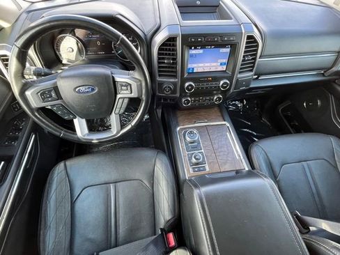 Used 2019 Ford Expedition Max Platinum image 10