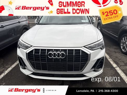 Used 2023 Audi Q3 2.0T Premium Plus w/ Premium Plus Package AWD/4WD image 1
