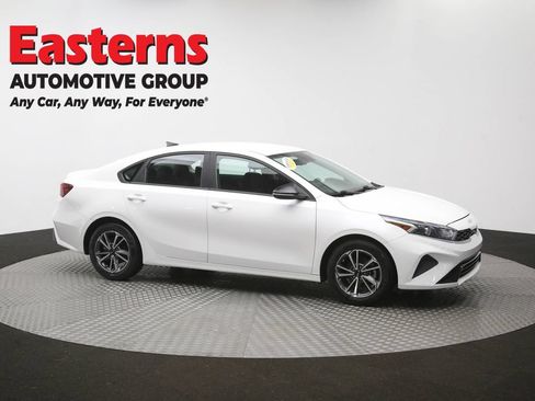 Used 2022 Kia Forte LXS FWD image 46