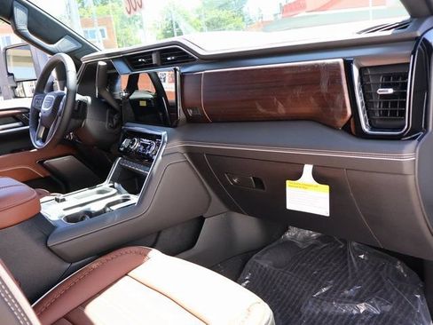 New 2026 GMC Sierra 2500 Denali Ultimate w/ Max Trailering Package AWD/4WD image 8