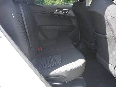 Used 2026 Kia Sportage LX w/ LX Convenience Package AWD/4WD image 31