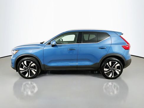 Used 2025 Volvo XC40 B5 Ultra w/ Climate Package AWD/4WD image 8
