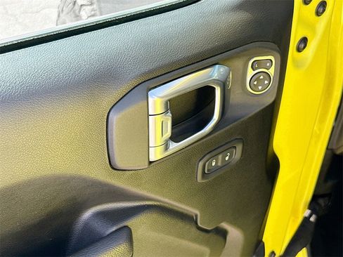 Used 2022 Jeep Wrangler Unlimited Rubicon 4xe image 19