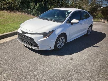 Used 2025 Toyota Corolla LE