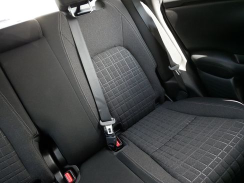 Certified 2023 Honda HR-V LX image 14