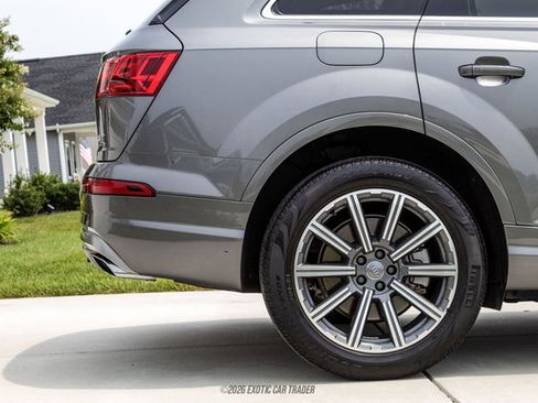 Used 2018 Audi Q7 3.0T Prestige AWD/4WD image 10