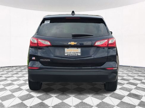 Used 2020 Chevrolet Equinox LS w/ LS Convenience Package image 4
