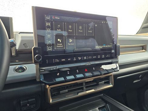 Used 2024 GMC Hummer EV 2X w/ Extreme Off-Road Package image 50