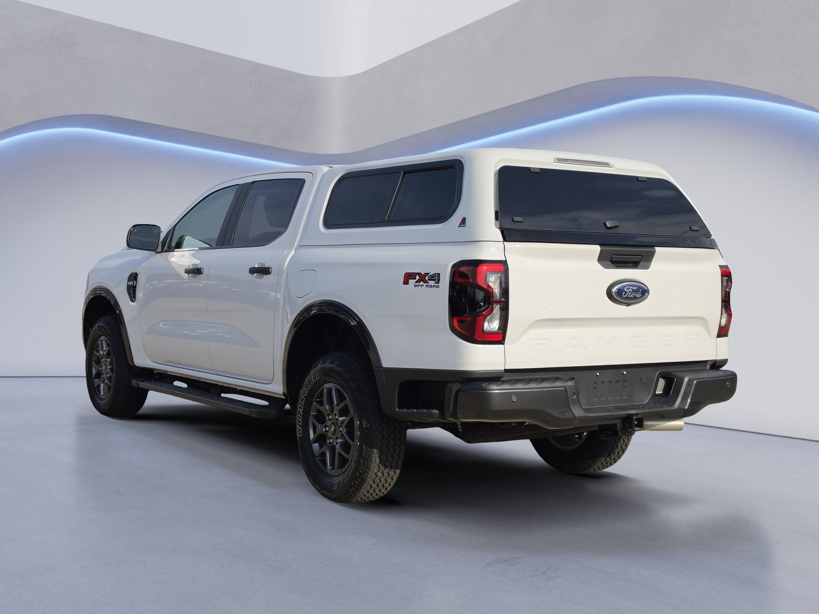 Used 2024 Ford Ranger XLT w/ FX4 Off-Road Package AWD/4WD image 3