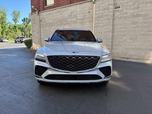 Used 2025 Genesis GV80 3.5T e-SC AWD/4WD image 5