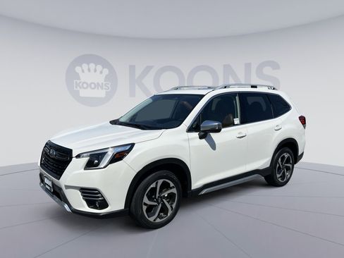 Used 2023 Subaru Forester Touring AWD/4WD image 1