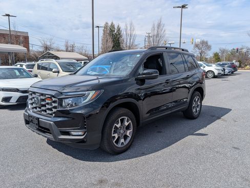 Used 2023 Honda Passport TrailSport image 7