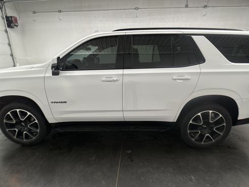 Used 2021 Chevrolet Tahoe RST w/ Luxury Package AWD/4WD image 7