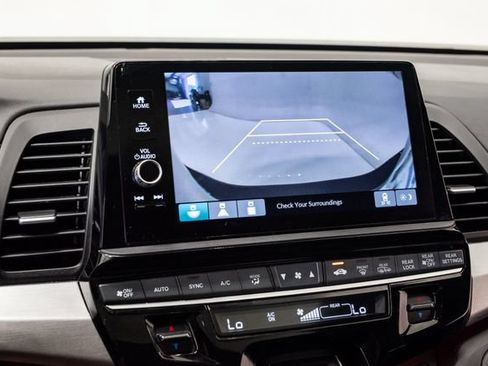 Used 2025 Honda Odyssey Sport-L image 16