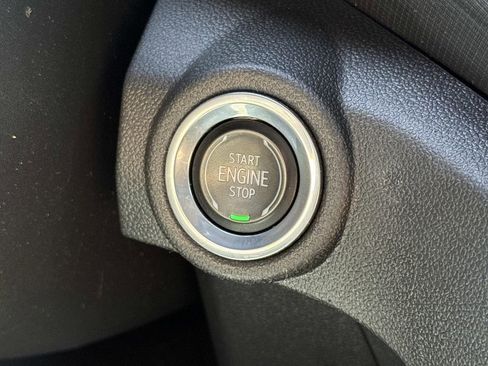 Used 2023 Chevrolet TrailBlazer LT FWD image 14