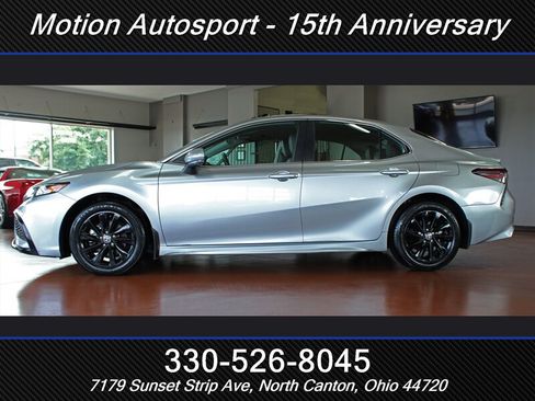 Used 2024 Toyota Camry SE FWD image 5