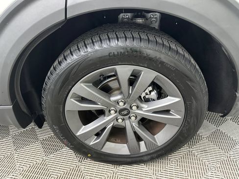 Used 2021 Ford Explorer XLT w/ Equipment Group 202A RWD image 22