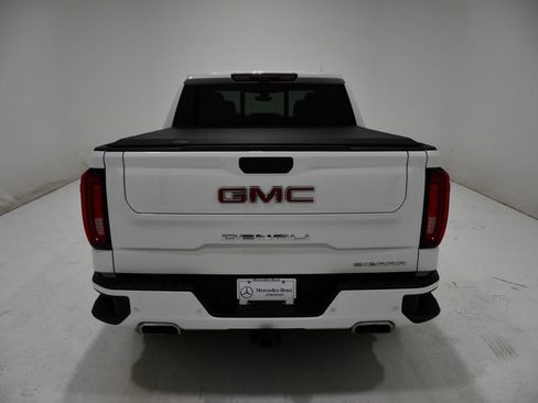Used 2021 GMC Sierra 1500 Denali w/ Technology Package AWD/4WD image 4