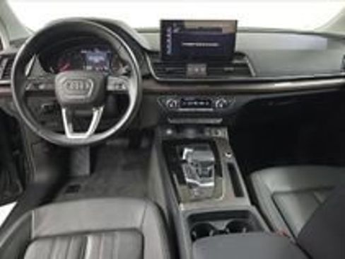 Used 2023 Audi Q5 2.0T Premium w/ Convenience Package AWD/4WD image 19