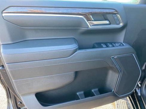 Used 2024 GMC Sierra 1500 Elevation image 15