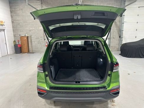 New 2026 Volkswagen Taos SE AWD/4WD image 19