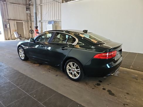 Used 2017 Jaguar XE Premium image 7