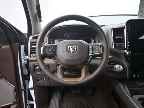 New 2025 RAM 1500 Limited image 27