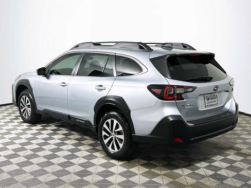 Certified 2023 Subaru Outback Premium image 5