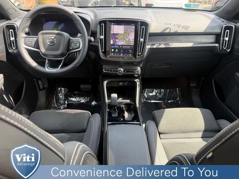 Certified 2023 Volvo C40 P8 Recharge Plus AWD/4WD image 2