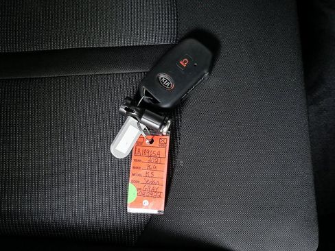 Used 2021 Kia K5 LXS image 24