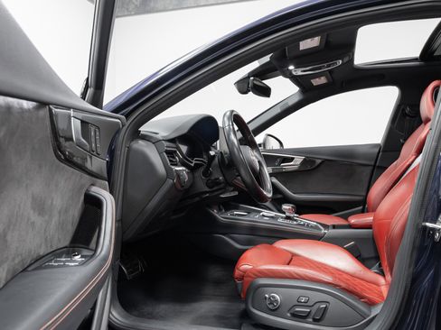 Used 2018 Audi S4 Premium Plus w/ Navigation Package image 39