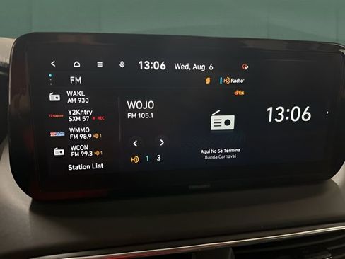 Used 2023 Hyundai Santa Fe SEL image 19