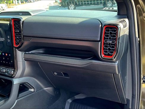 Used 2024 Ford Ranger Raptor image 17