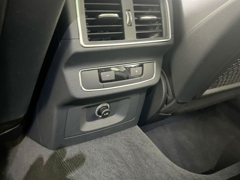Used 2018 Audi Q5 2.0T Premium image 25