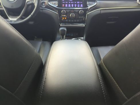Certified 2020 Jeep Grand Cherokee Limited RWD image 15