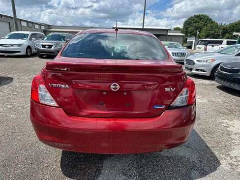 Used 2014 Nissan Versa SV FWD image 5