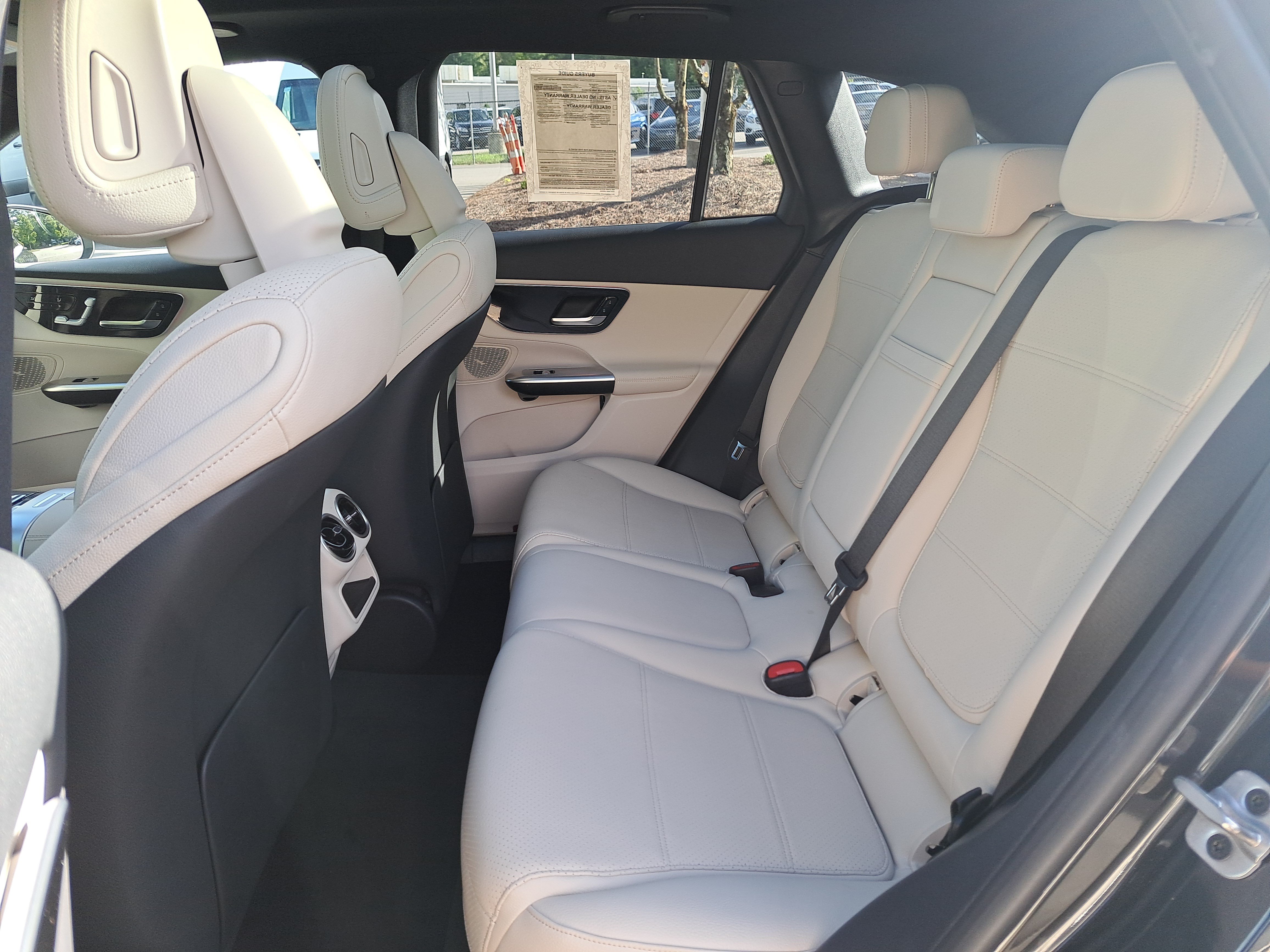 Used 2026 Mercedes-Benz GLC 300 4MATIC image 15