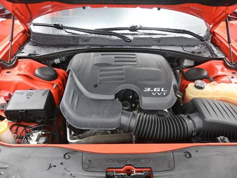 Used 2022 Dodge Charger GT w/ Blacktop Package RWD image 13