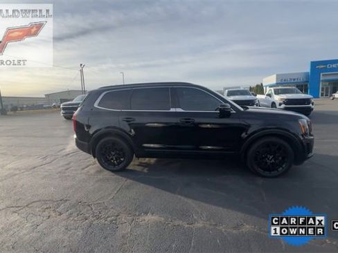 Used 2022 Kia Telluride SX w/ SX Prestige Package image 9