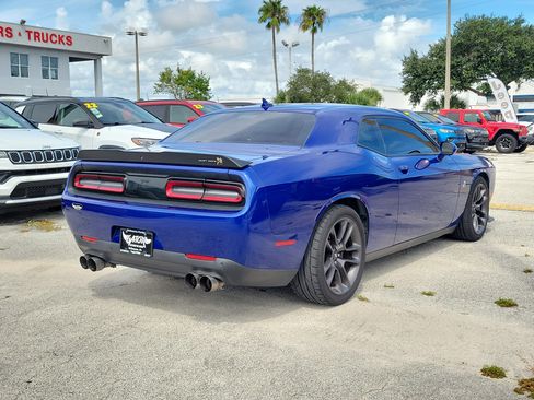 Used 2021 Dodge Challenger R/T Scat Pack image 4