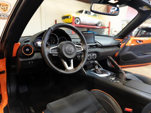 Used 2019 MAZDA MX-5 Miata 30th Anniversary image 64