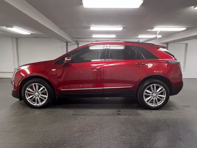 Certified 2024 Cadillac XT5 Sportv w/ Technology Package AWD/4WD image 2