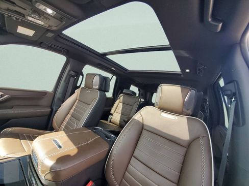 Used 2025 GMC Yukon Denali Ultimate image 20