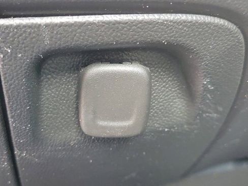 Used 2017 GMC Sierra 2500 2WD Regular Cab image 28