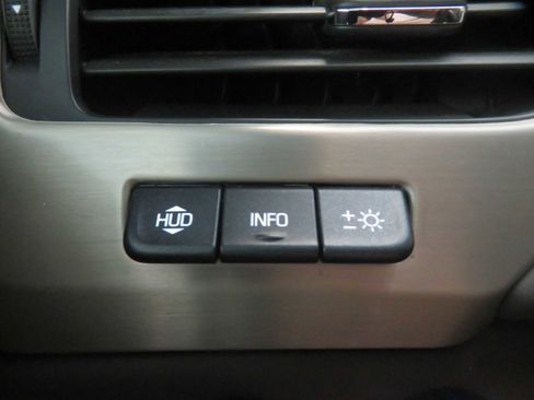 Used 2018 GMC Yukon XL Denali w/ Denali Ultimate Package AWD/4WD image 37