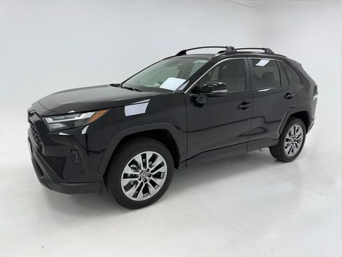 New 2025 Toyota RAV4 XLE Premium image 5