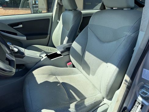 Used 2011 Toyota Prius Four w/ Navigation Pkg image 9