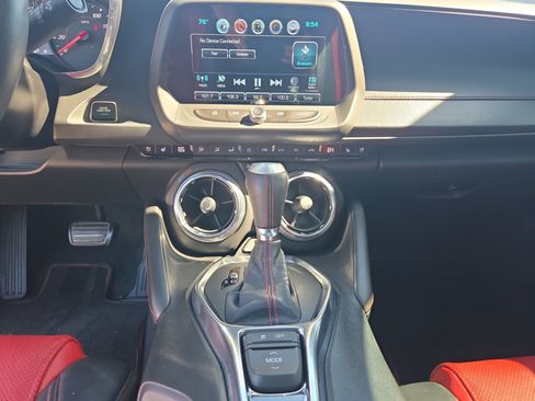 Used 2018 Chevrolet Camaro LT RWD image 12